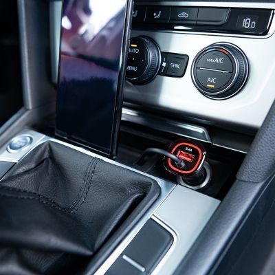 Зарядний пристрій Modecom USB 2.4A + cable Micro USB Royal KULU-01 (ZT-MC-KULU-01) ZT-MC-KULU-01 фото