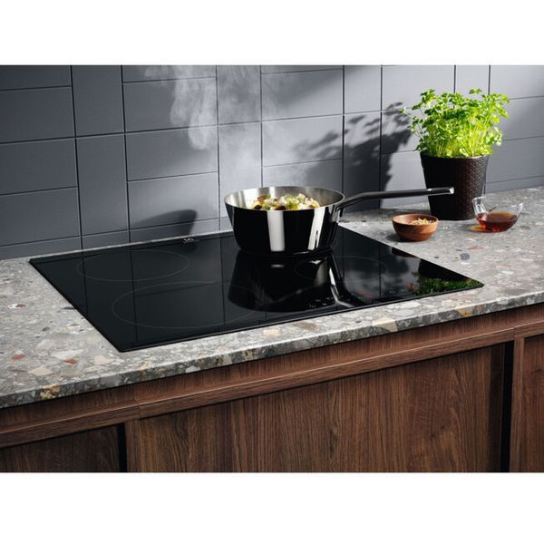 Варочна поверхня Electrolux LIR60433 LIR60433 фото