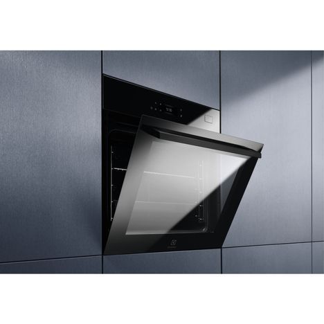 Духова шафа Electrolux EOB8S39WZ EOB8S39WZ фото