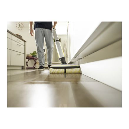 Підлогомийна машина Karcher FC 7 1.055-701.0 фото
