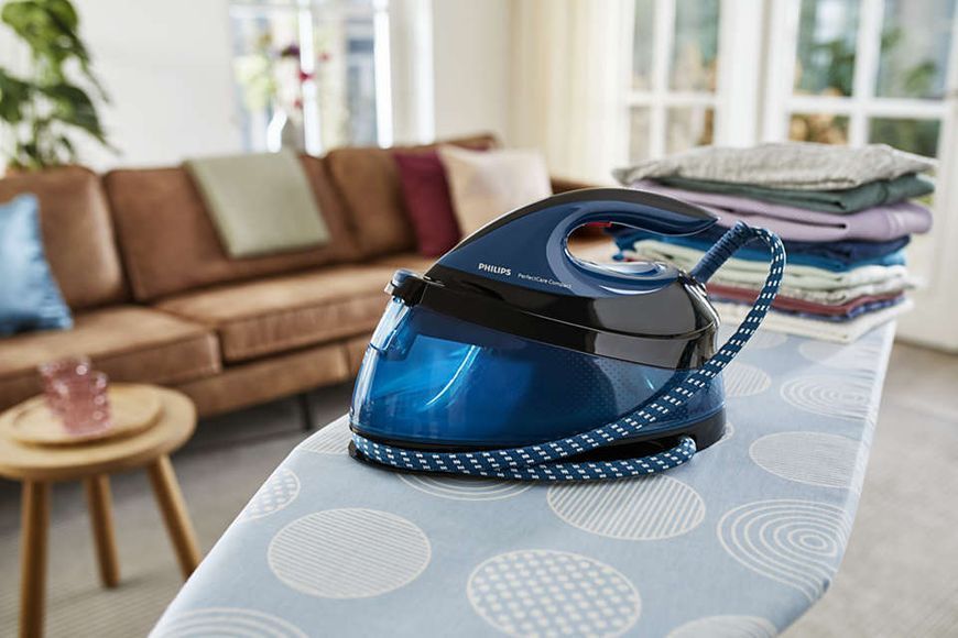 Праска-парогенератор Philips PerfectCare Compact GC7846/80 GC7846/80 фото