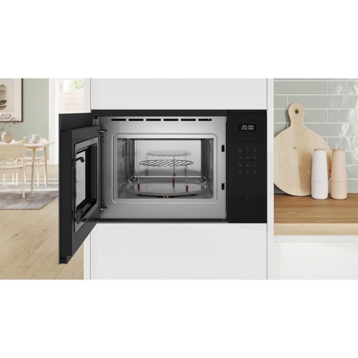 Мікрохвильова піч Bosch BEL554MB2 BEL554MB2 фото