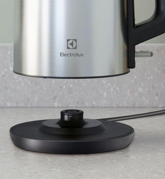 Чайник ELECTROLUX E3K1-3ST 910003620 фото