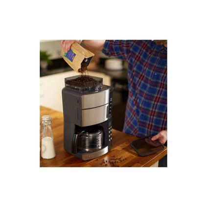 Крапельна кавоварка Russell Hobbs 25610-56 25610-56 фото