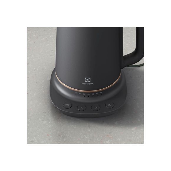 Електрочайник Electrolux E7K1-6BP E7K1-6BP фото