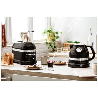 Електрочайник KitchenAid 5KEK1522EOB 5KEK1522EOB фото