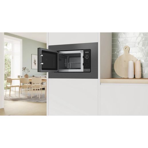 Мікрохвильова піч Bosch BEL623MD3 BEL623MD3 фото